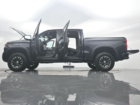 Used 2024 Chevrolet Silverado 1500 ZR2 w/ Technology Package AWD/4WD image 45