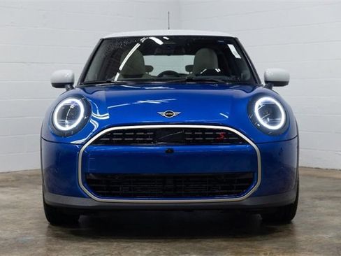 Certified 2025 MINI Cooper S image 7