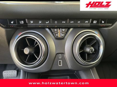 Certified 2024 Chevrolet Blazer LT w/ Convenience Package AWD/4WD image 18