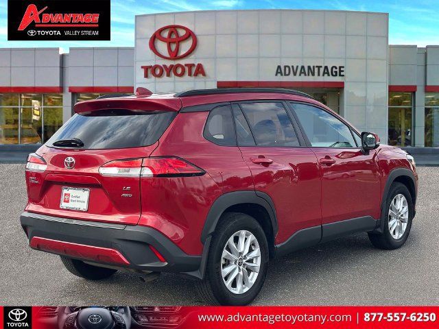 Used 2023 Toyota Corolla Cross LE w/ Moonroof Package AWD/4WD image 7