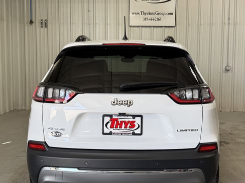 Used 2022 Jeep Cherokee Limited w/ Elite Package AWD/4WD image 4