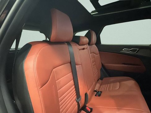 Used 2023 Kia Sportage SX Prestige image 15