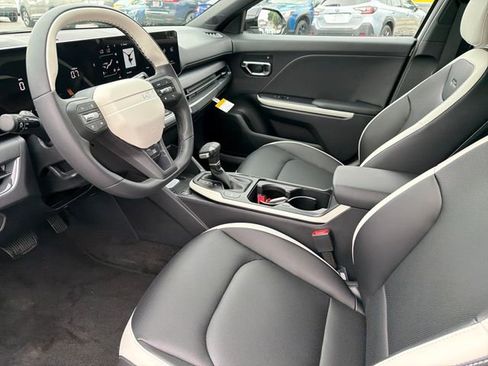 New 2026 Kia K4 EX FWD image 18