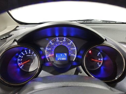 Used 2013 Honda Fit Sport image 17