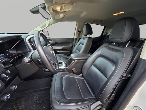 Used 2020 Chevrolet Colorado LT w/ Colorado RST Special Edition image 17