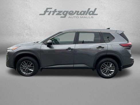 Used 2025 Nissan Rogue S image 4