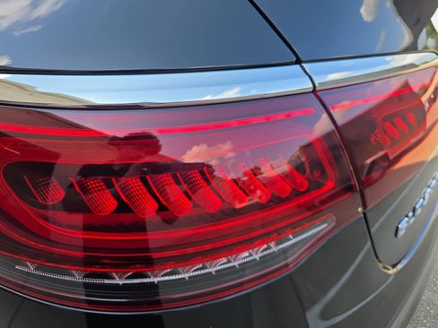 Used 2023 Mercedes-Benz GLC 300 4MATIC Coupe image 33