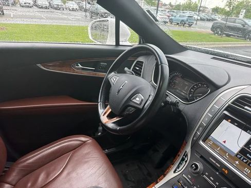 Used 2017 Lincoln MKX Reserve w/ Lincoln MKX Climate Package AWD/4WD image 11