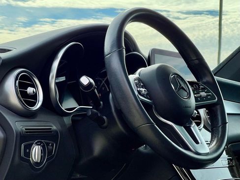 Certified 2022 Mercedes-Benz GLC 300 4MATIC image 11