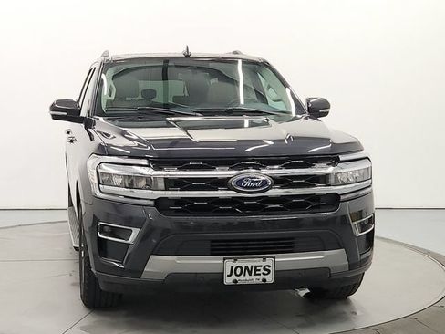 Used 2022 Ford Expedition Limited RWD image 2