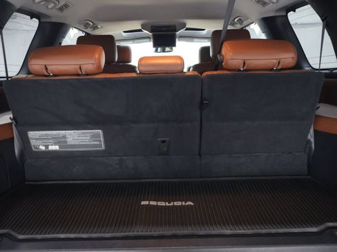 Used 2016 Toyota Sequoia Platinum AWD/4WD image 15