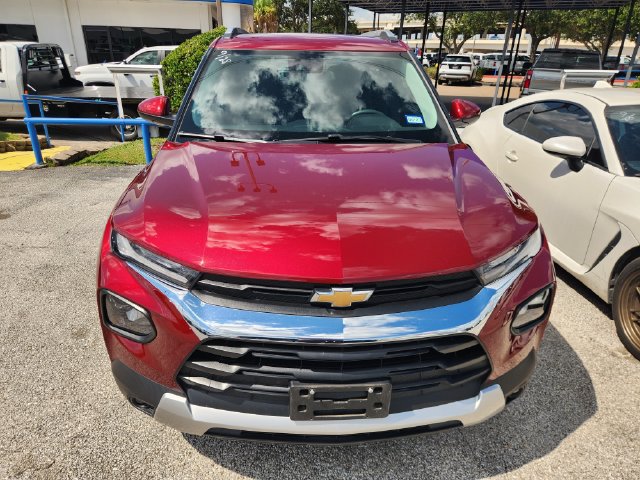 Used 2023 Chevrolet TrailBlazer LT FWD image 2
