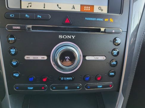 Used 2018 Ford Explorer Platinum image 21