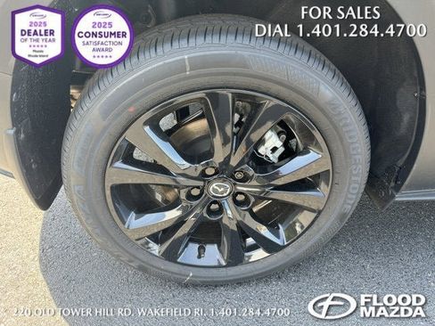 New 2025 MAZDA CX-30 Carbon image 24