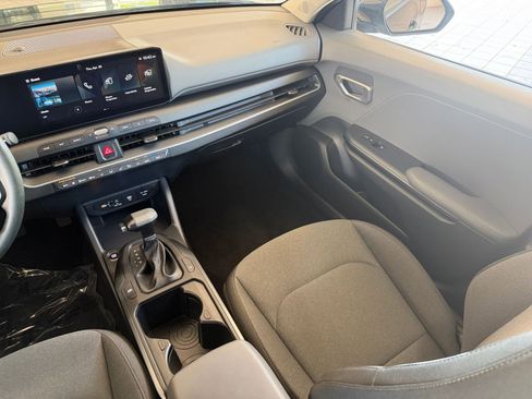 Used 2025 Kia K4 FWD image 34