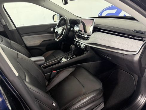 Used 2022 Jeep Compass Latitude image 18