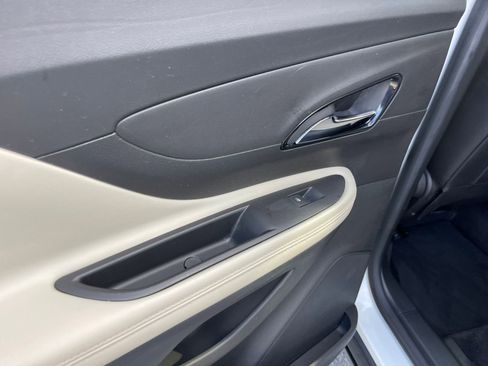 Used 2019 Buick Encore Preferred image 23