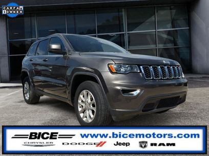 Used 2021 Jeep Grand Cherokee Laredo
