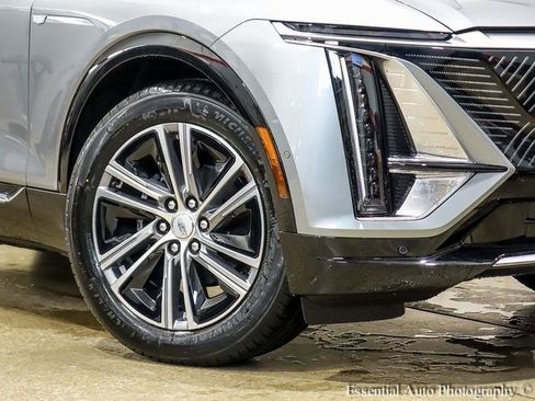 New 2025 Cadillac Lyriq Luxury w/ LPO, Floor Liner Package AWD/4WD image 3