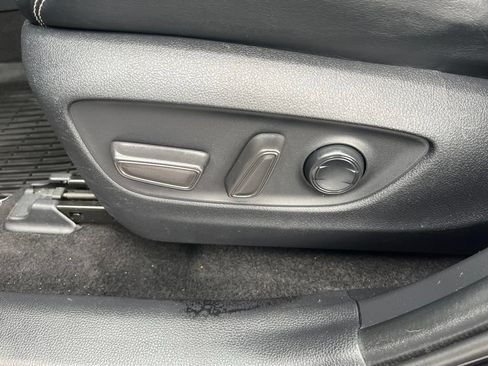 Used 2020 Toyota RAV4 XLE Premium w/ All Weather Liner Package AWD/4WD image 17