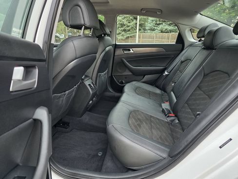 Used 2016 Hyundai Sonata Sport w/ Option Group 03 FWD image 14