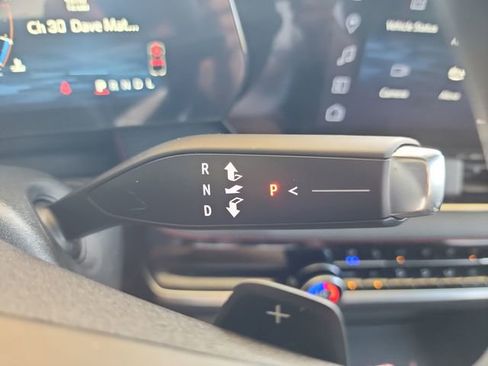 Used 2025 Chevrolet Equinox RS w/ Safety and Technology Package FWD image 21