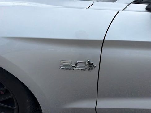 Used 2019 Ford Mustang GT Premium w/ GT Performance Package RWD image 10