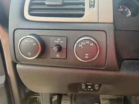 Used 2012 Chevrolet Tahoe LT image 29