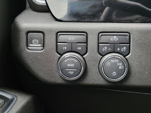 Certified 2023 Chevrolet Silverado 1500 LT image 12