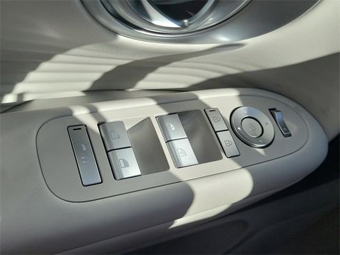 New 2026 Hyundai Ioniq 9 SEL image 14