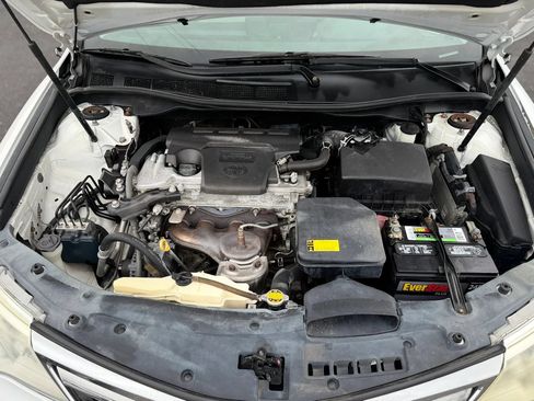 Used 2012 Toyota Camry LE FWD image 10