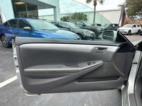 Used 2006 Toyota Solara SE image 11