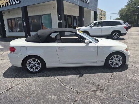 Used 2009 BMW 128i Convertible RWD image 4