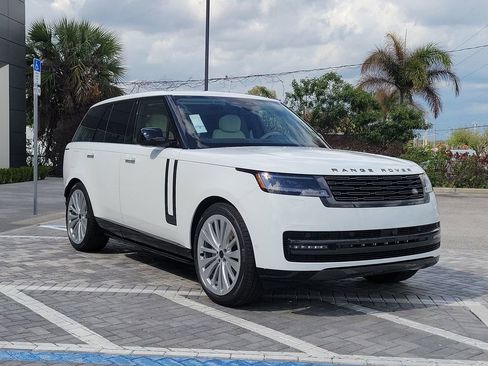 New 2026 Land Rover Range Rover SE AWD/4WD image 7