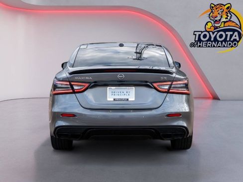 Used 2023 Nissan Maxima SR w/ Sport Mat Group image 6