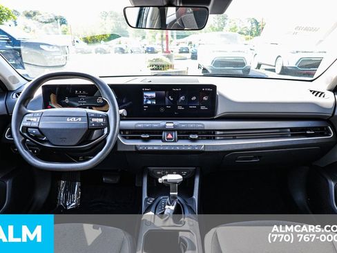 Used 2025 Kia K4 LXS FWD image 27