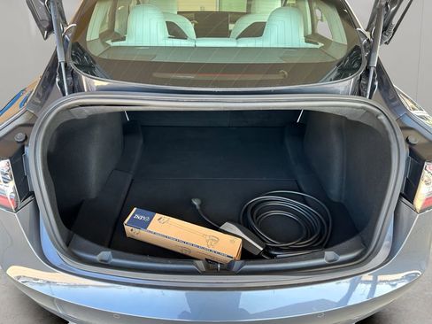 Used 2020 Tesla Model 3 Standard Range image 31