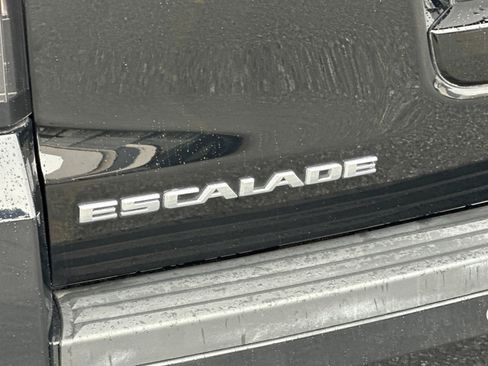 Used 2017 Cadillac Escalade ESV Platinum image 14