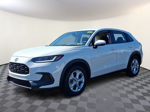 Used 2023 Honda HR-V LX image 3