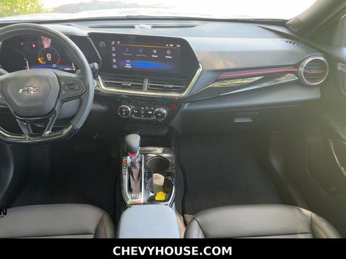 Used 2025 Chevrolet Trax RS w/ Driver Confidence Package FWD image 14