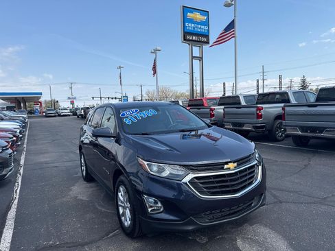 Used 2019 Chevrolet Equinox LT FWD image 1