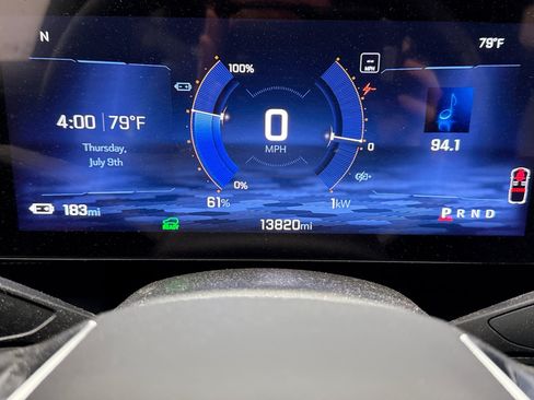 Used 2024 Chevrolet Blazer EV LT AWD/4WD image 9