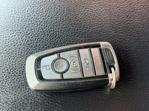 Used 2019 Ford F150 Lariat w/ Equipment Group 502A Luxury AWD/4WD image 57