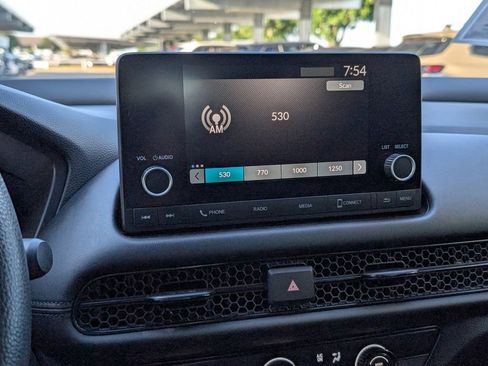 Used 2023 Honda HR-V LX image 5