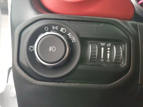 Used 2022 Jeep Wrangler Unlimited Rubicon image 26