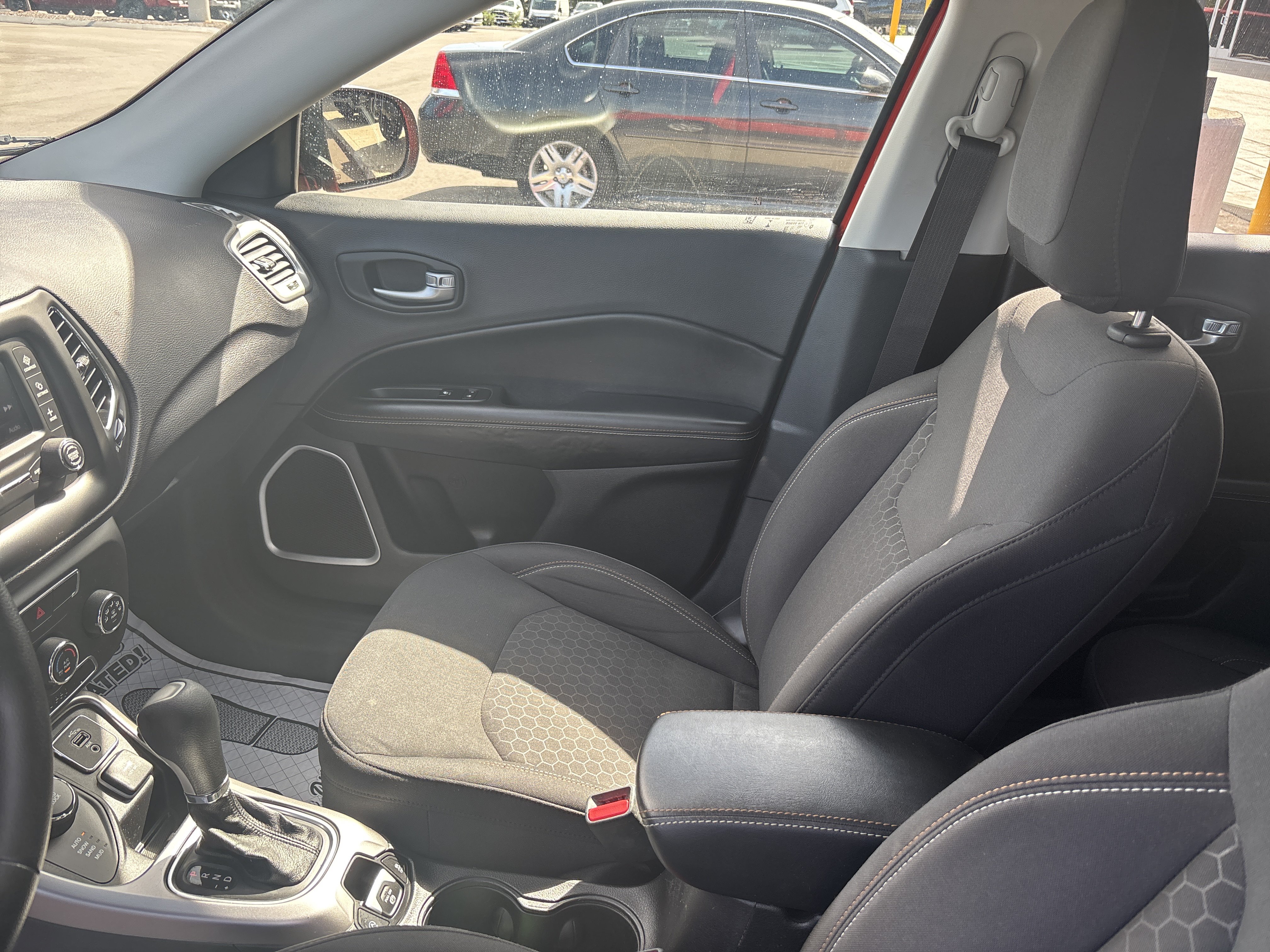 Used 2017 Jeep Compass Sport AWD/4WD image 15