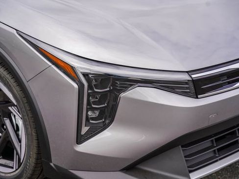 New 2026 Kia K4 EX image 11