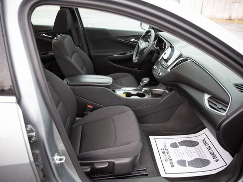 Used 2024 Chevrolet Malibu LT image 16