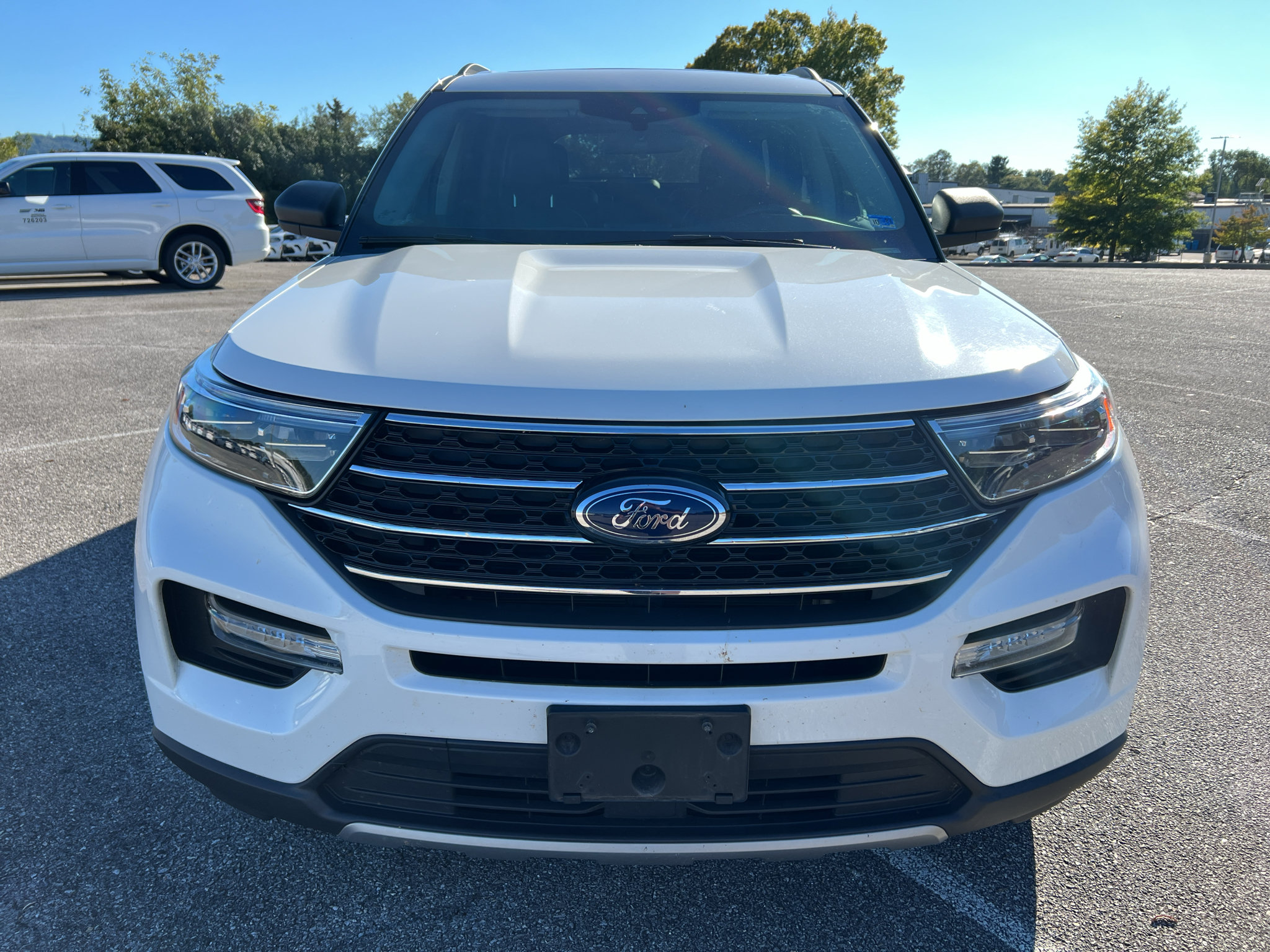 Used 2020 Ford Explorer XLT w/ Equipment Group 202A AWD/4WD image 8