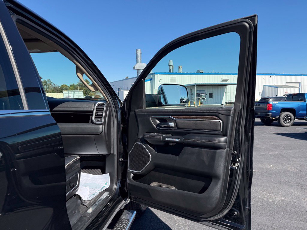 Used 2020 RAM 1500 Laramie AWD/4WD image 24